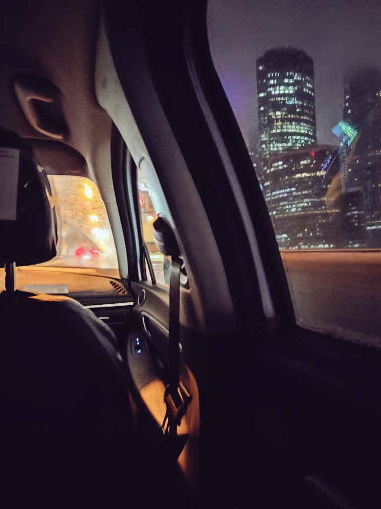 В такси в Москве
