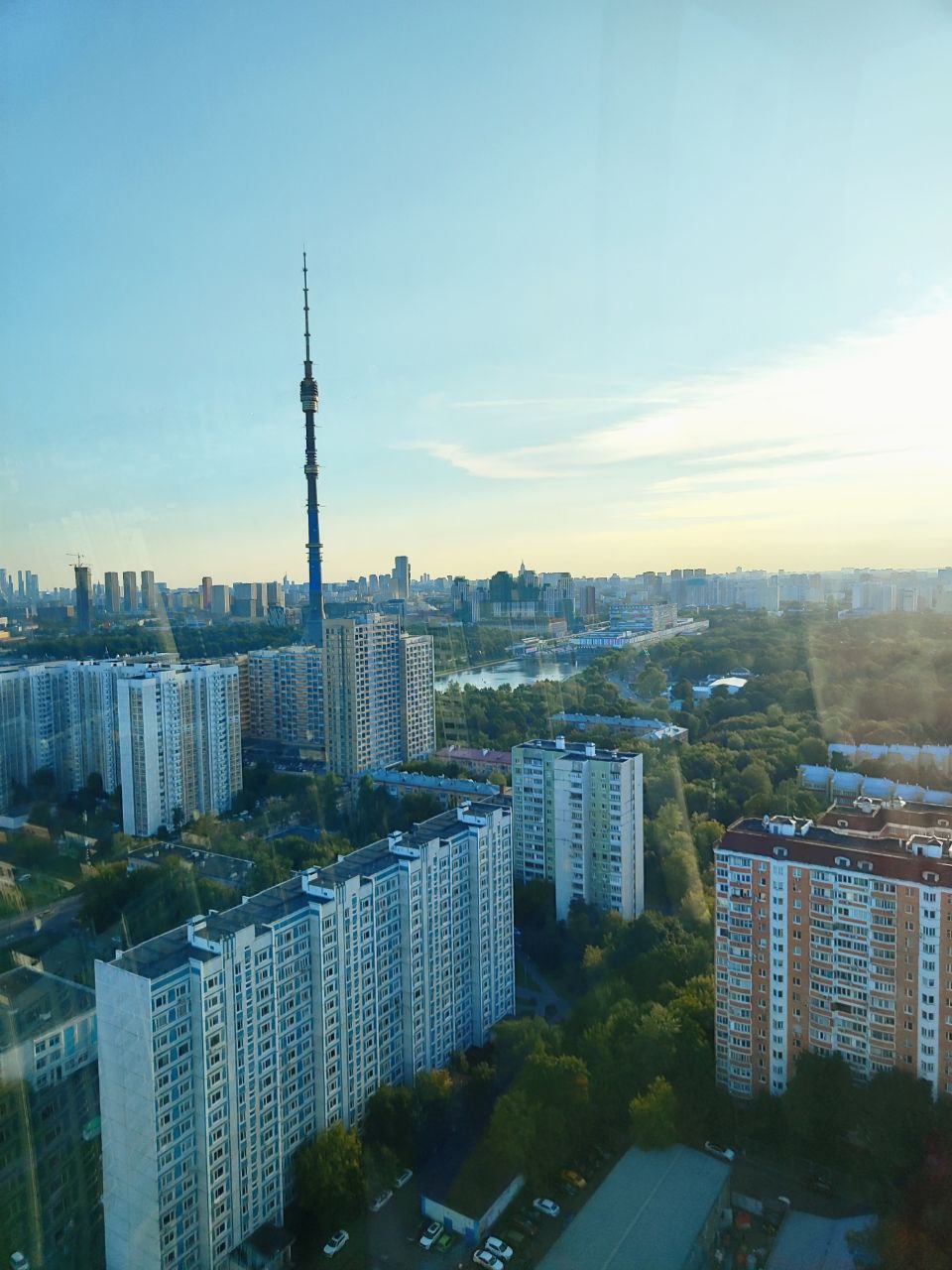 Вид на Москву с колеса обозрения